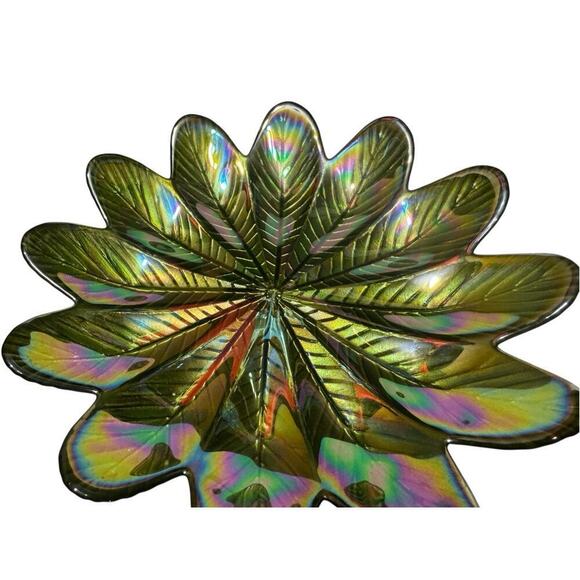 Carnival Glass Green Iridescent Leaf Salad Luncheon Plates Set Of 4 VINTAGE - Picture 2 of 12